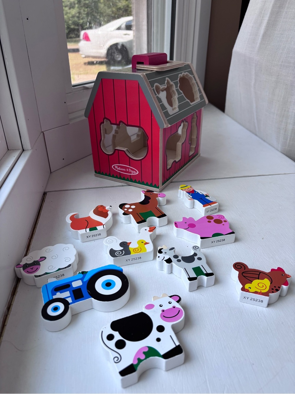 Melissa & Doug Barn Wooden Animal Sorting Set